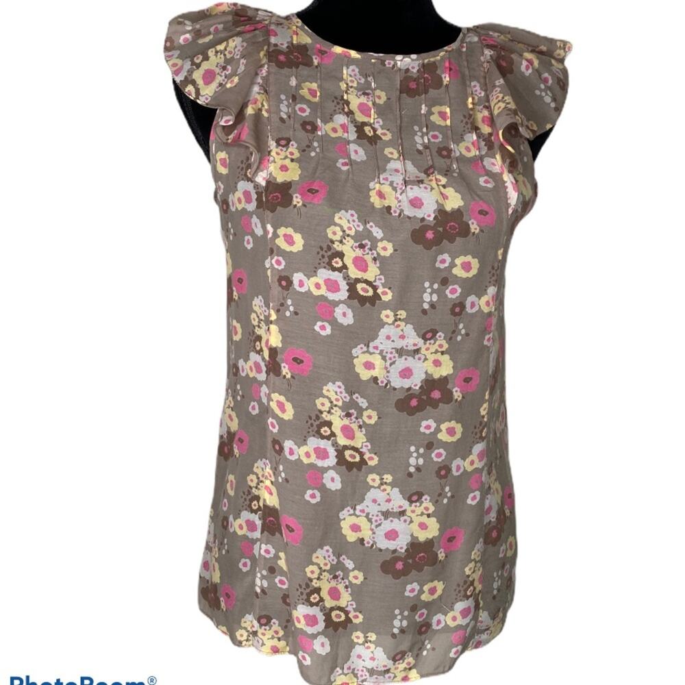 Gap floral sleeveless blouse w/ ruffles Small